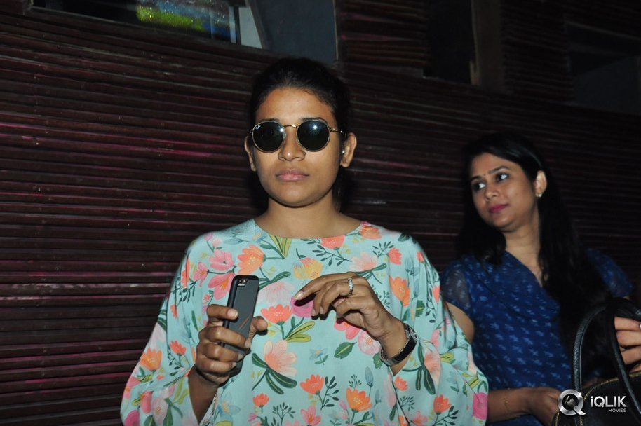 Celebs-at-Khaidi-No-150-Movie-Screening